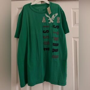 American Eagle Outfitters Green Short Sleeve Tee